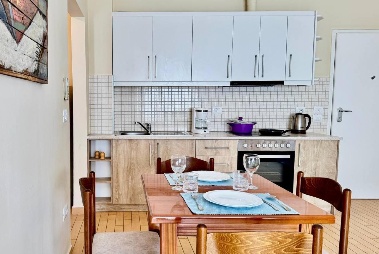 Your Comfy Apartment Саранде Екстериор снимка